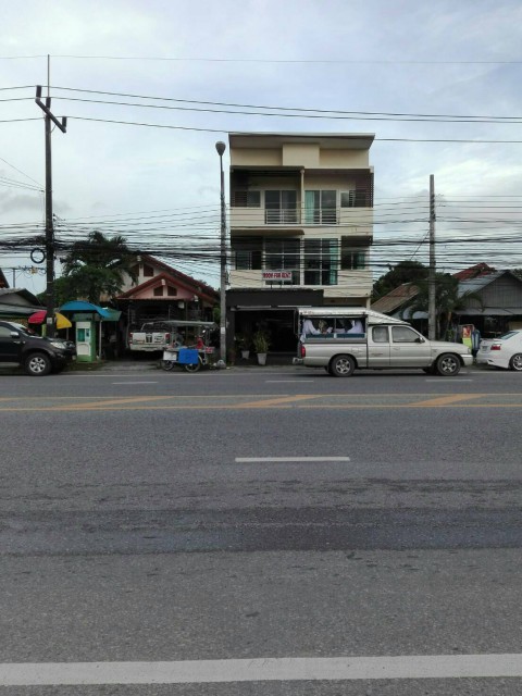 ขายกิจการอาพาร์เม้นท์ 3 ชั้นติดถนนวิเศษใกล้หาดราไวย์ เนื้อที่ 17ตร.วา ขาย 6 ล้าน