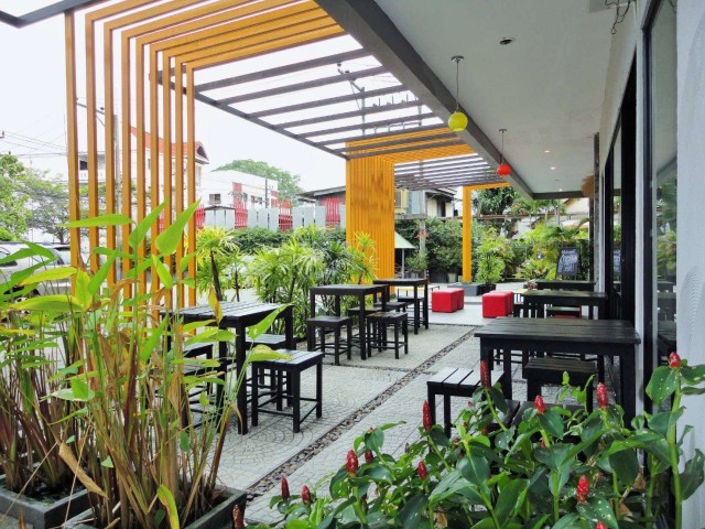 SALE ขายกิจการเมืองภูเก็ต ถนนหลวงพ่อ เนื้อที่ 370 ตร.วาจำนวน 66 ห้องขาย 125 ล้าน