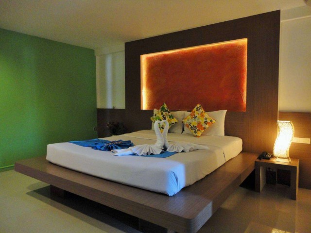 SALE ขายกิจการเมืองภูเก็ต ถนนหลวงพ่อ เนื้อที่ 370 ตร.วาจำนวน 66 ห้องขาย 125 ล้าน