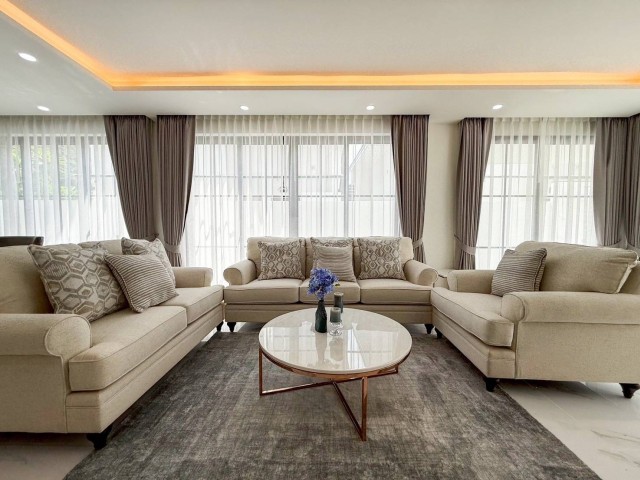 SALE Pool Villa ใกล้หาดกมลา ภูเก็ต เนื้อที่ 77 ตารางวา ขาย 19.9 ล้าน