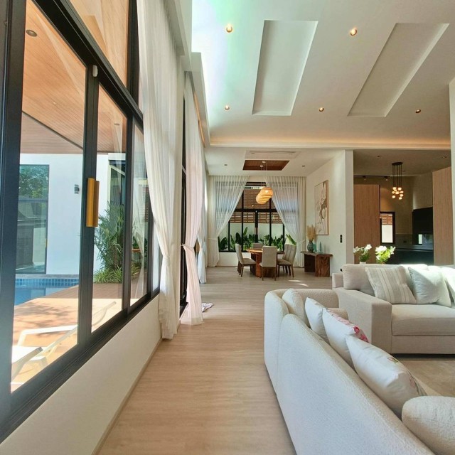 ขายพลูวิลล่าในซอยพัฒนา ราไวย์ เนื้อที่177ตร.วา พื้นที่ใช้สอย350ตร.ม ขาย27.9ล้าน