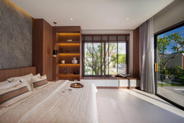 Modern Luxury Pool Villa Move-in Ready Price 14.5 MB