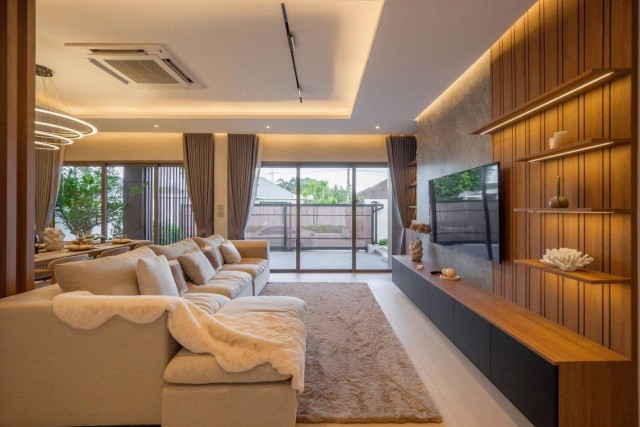 Modern Luxury Pool Villa Move-in Ready Price 14.5 MB