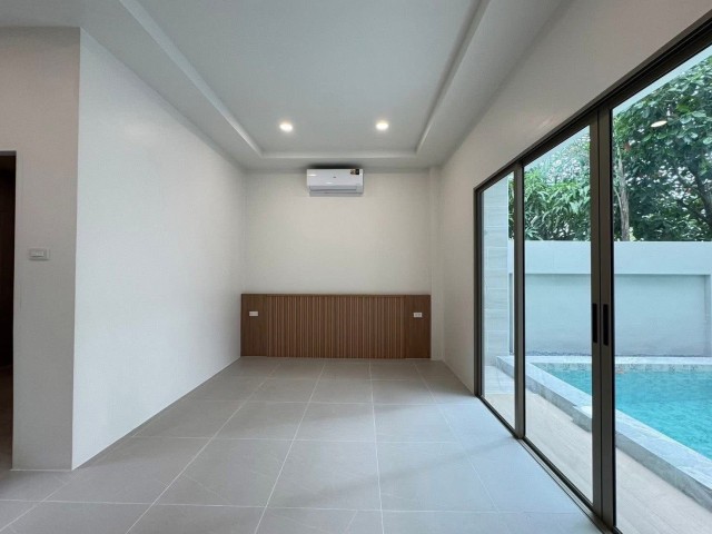 PRIVATE POOL VILLA FOR SALE Price 13.5 MLB.