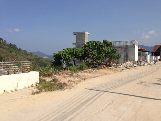 SALEขายทิ่ดินซีวิวป่าตอง หลังปางช้างเลยไซม่อนคาบาร์เร่เนื้อที่ 76ตร.วาขาย 9 ล้าน