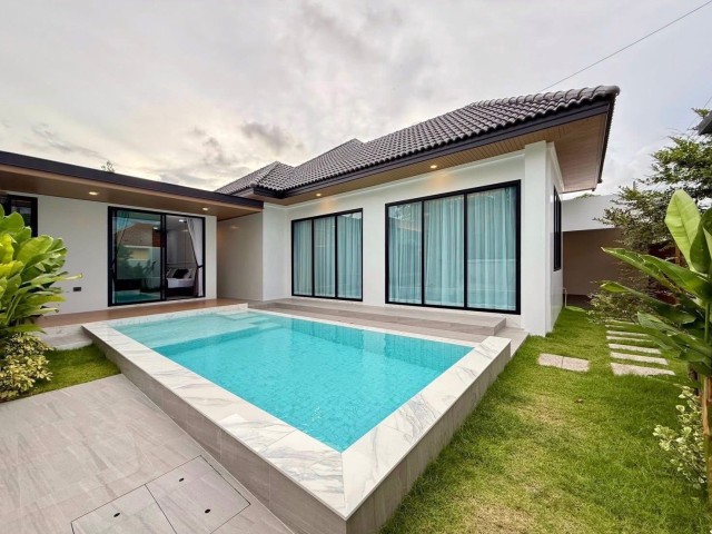 SALEPrivate PoolVilla forSaleเกาะแก้ว กะทู้ Price11.9MillionTHBH