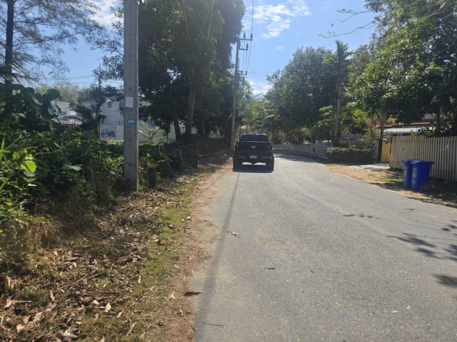 SALEขายที่ดินถลางใกล้สนามบินภูเก็ตในซ.ในยาง13-3 เนื้อที่ 1.5 ไร่ ขาย 16.5 ล้าน