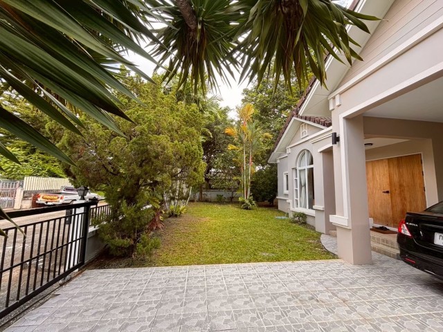 SALEขายบ้านเดี่ยวชั้นดียวในโครงการสินสุขธานี ลิพอนเนื้อที่94ตร.วามุมขาย 5.8 ล้าน