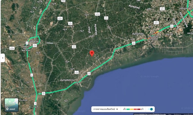 SALEขายที่ดินพร้อมบ้านทรงไทยติดคลอง ลาดใหญ่ เนื้อที่ 4 ไร่เศษ ขายเหมา 15 ล้าน