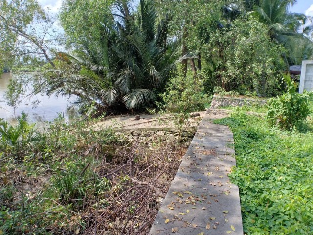 SALEขายที่ดินพร้อมบ้านทรงไทยติดแม่น้ำแม่กลอง สมุทรสงคราม เนื้อที่6ไร่ ขาย55ล้าน