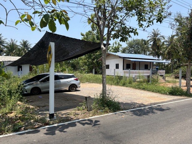 SALEขายที่ดินตำบลบ้านปรก เมืองสมุทรสงคราม เนื้อที่ 79.4 ตร.วา ขายเหมา 1.4 ล้าน