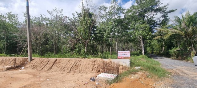 SALEขายที่ดินถลางบ้านพาราตรงข้ามสนาม มิชชั่นฮิลล์ เนื้อที่27ไร่ขาย 5.5ล้านต่อไร่