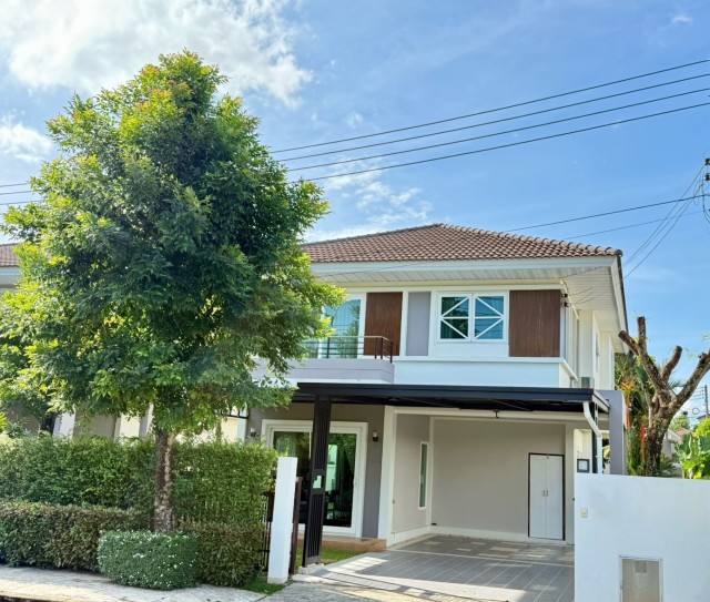 SALEHouse for Sell  Supalai Bella Thalang price 8.7 Million baht