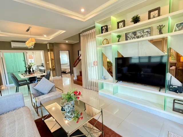 SALEHouse for Sell  Supalai Bella Thalang price 8.7 Million baht