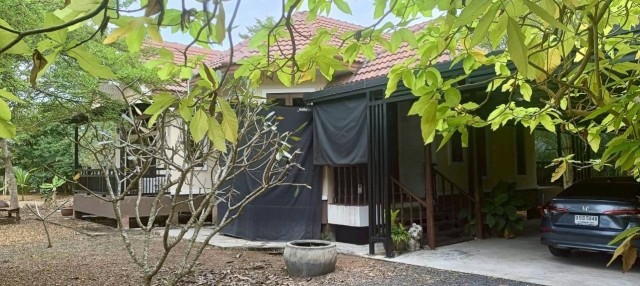 SALEขายบ้านเดี่ยวชั้นเดียวลาดใหญ่ เมืองสมุทรสงคราม เนื้อที่ 3 ไร่เศษ ขาย 8 ล้าน