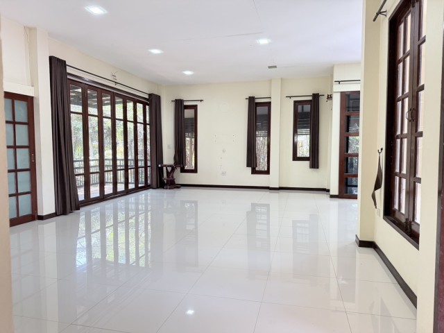 SALEขายบ้านเดี่ยวชั้นเดียวลาดใหญ่ เมืองสมุทรสงคราม เนื้อที่ 3 ไร่เศษ ขาย 8 ล้าน