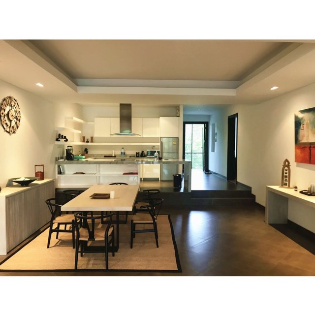 SALEขายห้องชุดใกล้ทะเลหาดบางเทาใน Mandala Condoชั้น.2เนื้อที่290ตร.มขาย24ล้าน