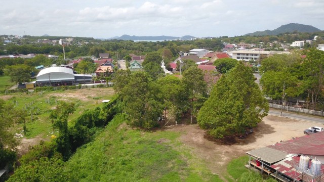 SALEขายที่ดินใกล้หาดราไวย์เพียง 600 ม.ในซอยนาใต้ เนื้อที่ 3 ไร่ขาย35ล้านต่อไร่